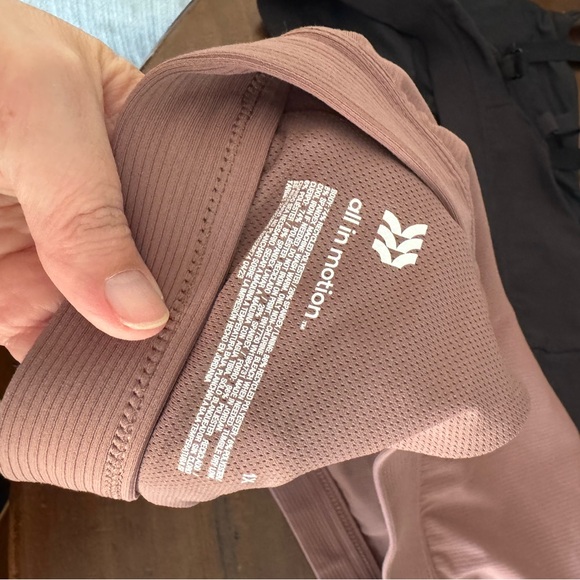 All in motion- Women's Seamless Bralette Set - Black and mauve - Picture 5 of 7